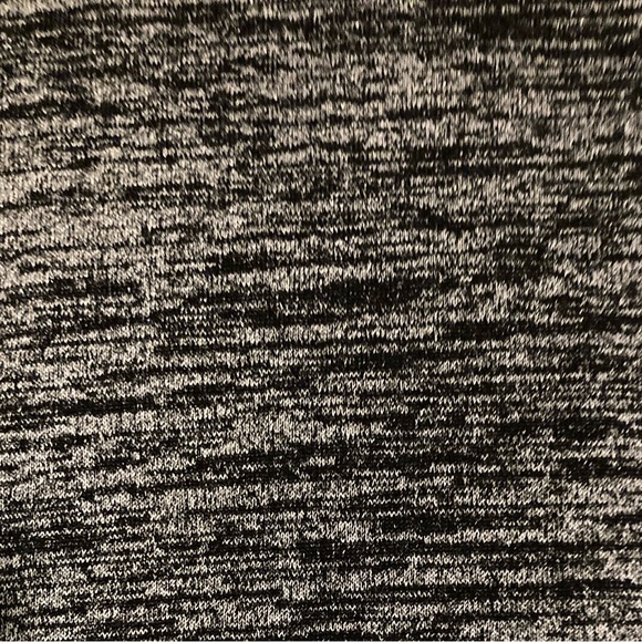 Aritzia Wilfred Free grey knit skirt with slit - Picture 4 of 6